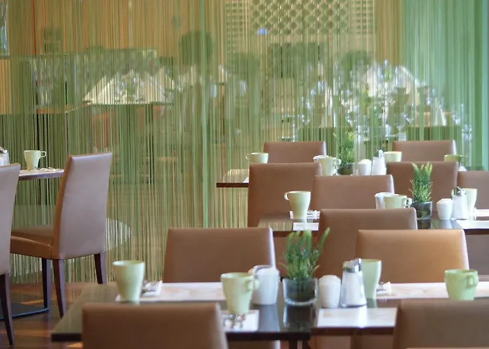 Ibercity Schoenbrunn Hotel 4*