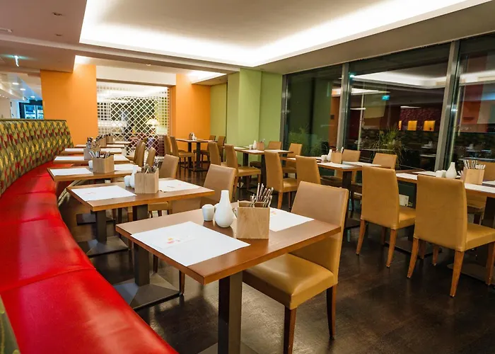 Hotel Ibercity Schoenbrunn 4*