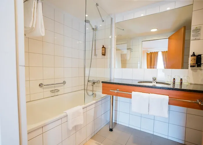 Hotel Ibercity Schoenbrunn 4*