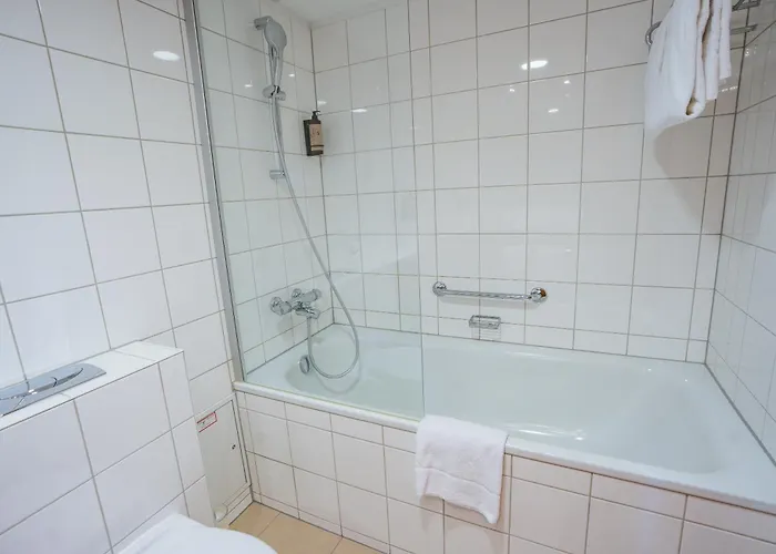 Ibercity Schoenbrunn Hotel 4*