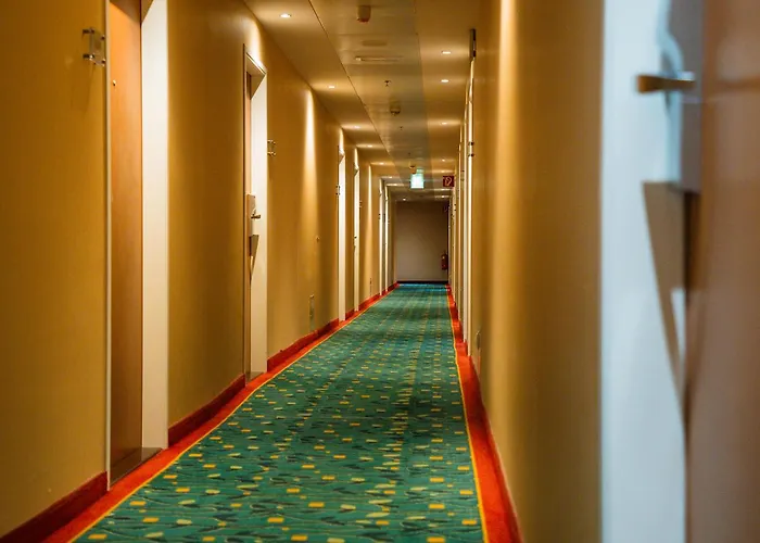 Ibercity Schoenbrunn 4*