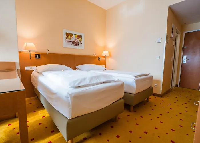 Ibercity Schoenbrunn Hotel 4*