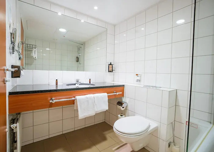 Hotel Ibercity Schoenbrunn 4*