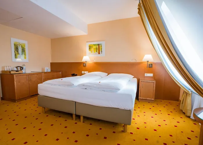 Ibercity Schoenbrunn 4*