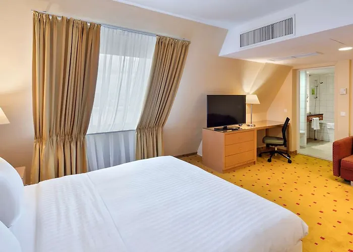 Ibercity Schoenbrunn 4* Vídeň
